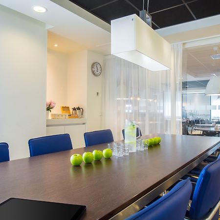 Holiday Inn Express Rotterdam - Central Station By Ihg Eksteriør bilde