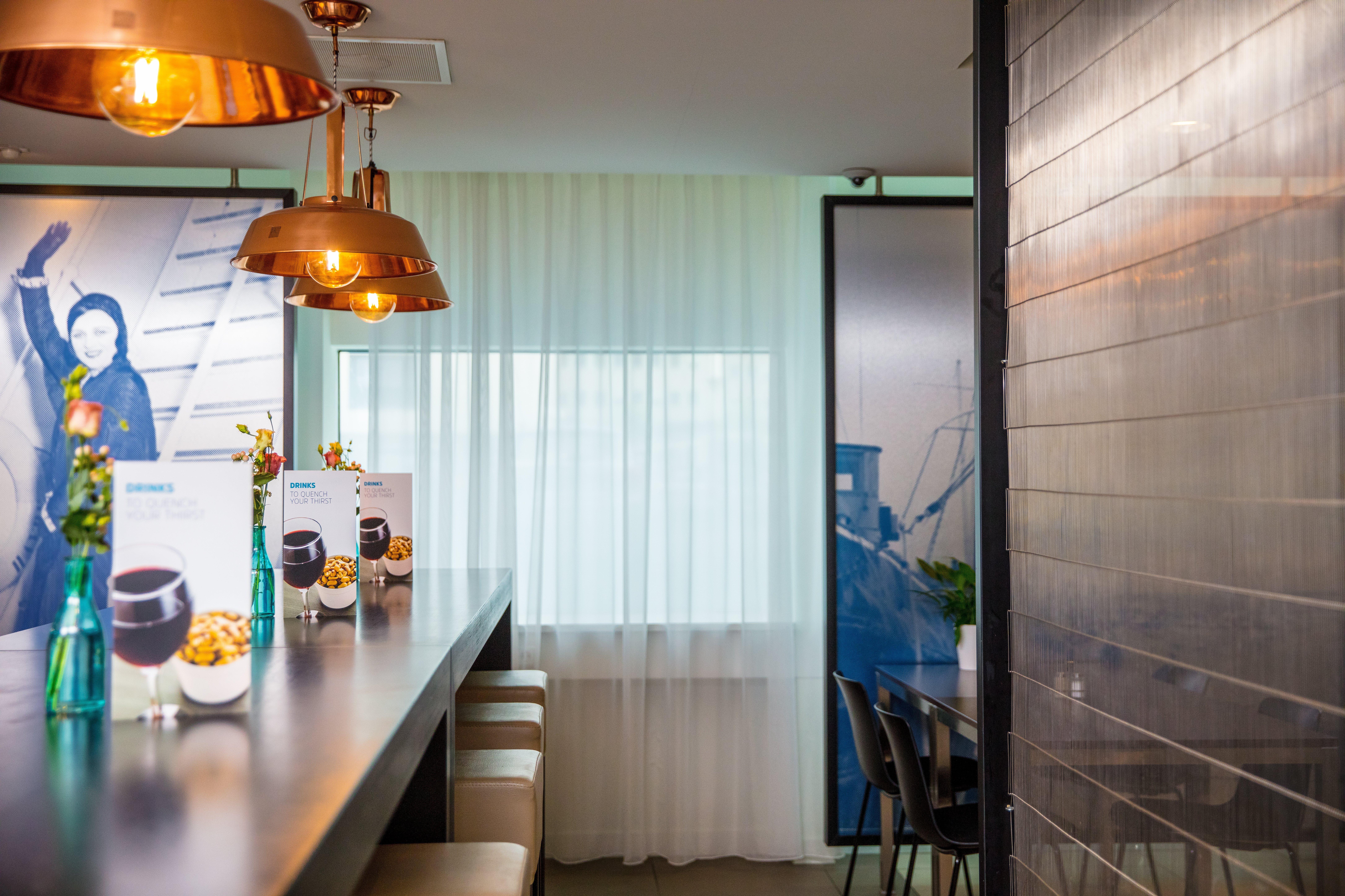 Holiday Inn Express Rotterdam - Central Station By Ihg Eksteriør bilde
