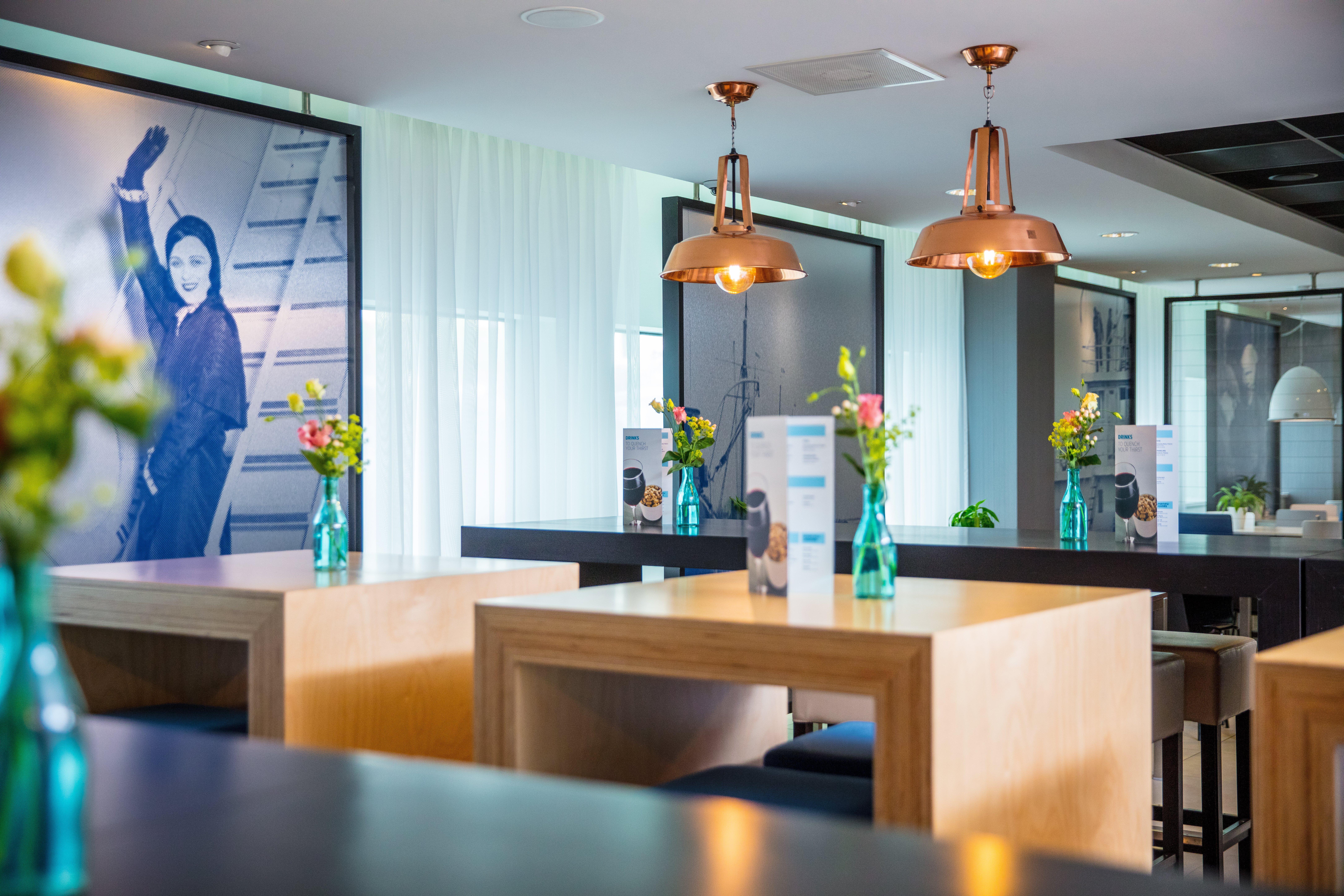 Holiday Inn Express Rotterdam - Central Station By Ihg Eksteriør bilde