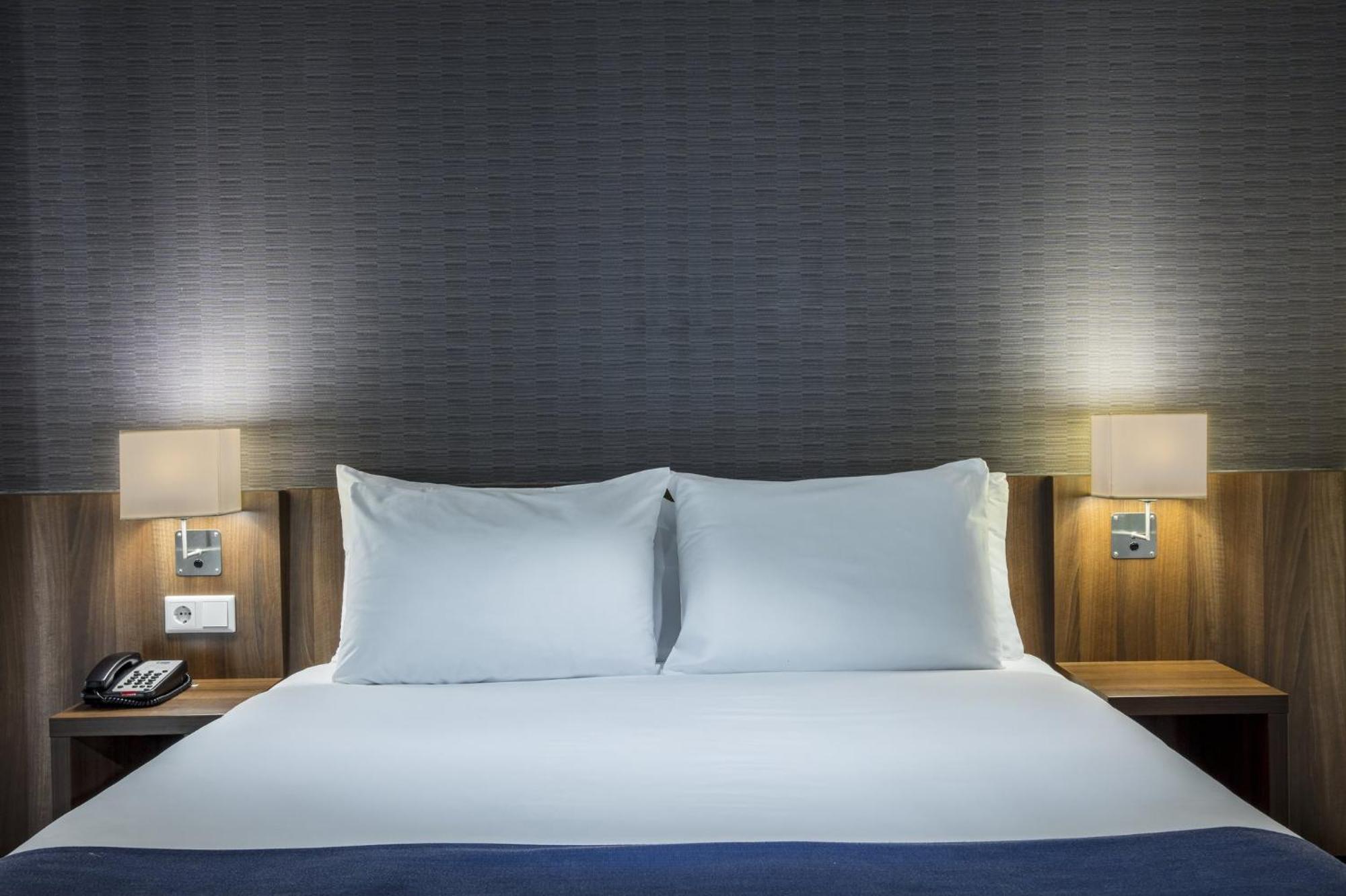 Holiday Inn Express Rotterdam - Central Station By Ihg Eksteriør bilde