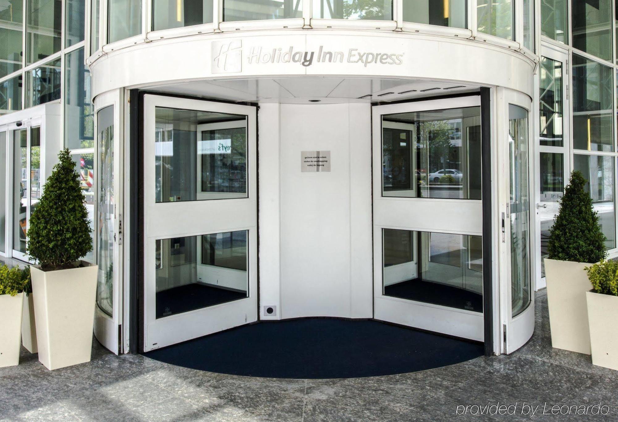 Holiday Inn Express Rotterdam - Central Station By Ihg Eksteriør bilde